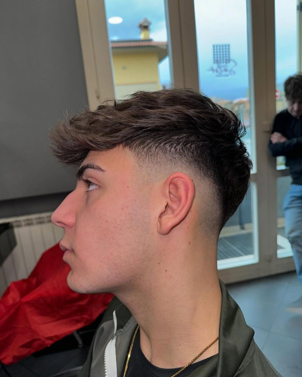 Undercut Moderno con Texture